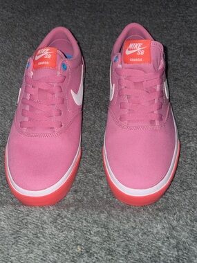 Nike Women's SB Charge Canvas Shoes